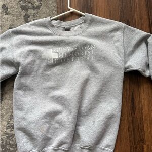 Gildan Gray Crewneck Men's Sweater